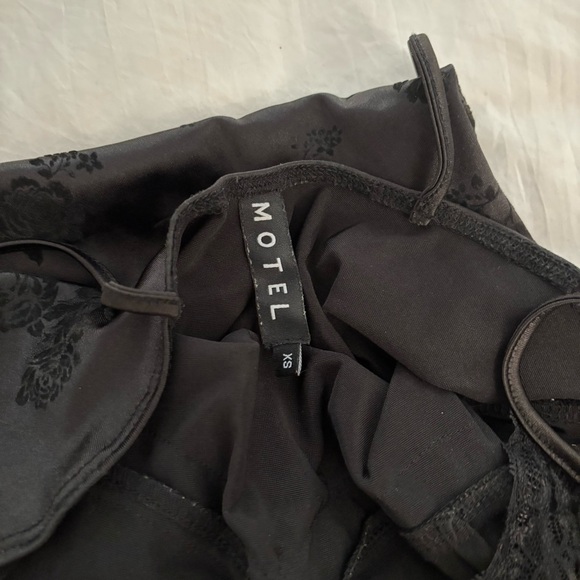 Motel Rocks Coti Mini Dress in Black - Picture 4 of 4